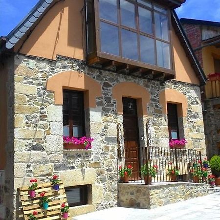 Albergue De Peregrinos Compostela Molinaseca Esterno foto