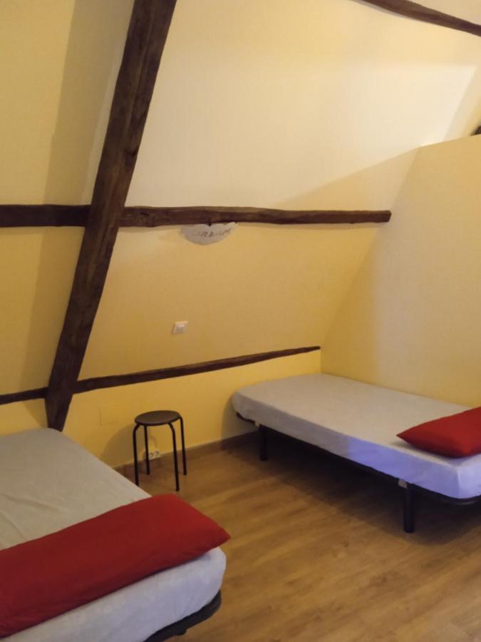 Albergue De Peregrinos Compostela Molinaseca Esterno foto
