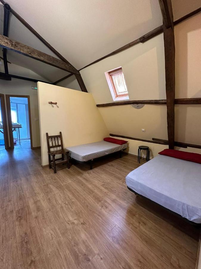 Albergue De Peregrinos Compostela Molinaseca Esterno foto