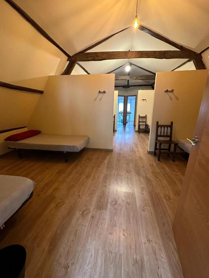 Albergue De Peregrinos Compostela Molinaseca Esterno foto
